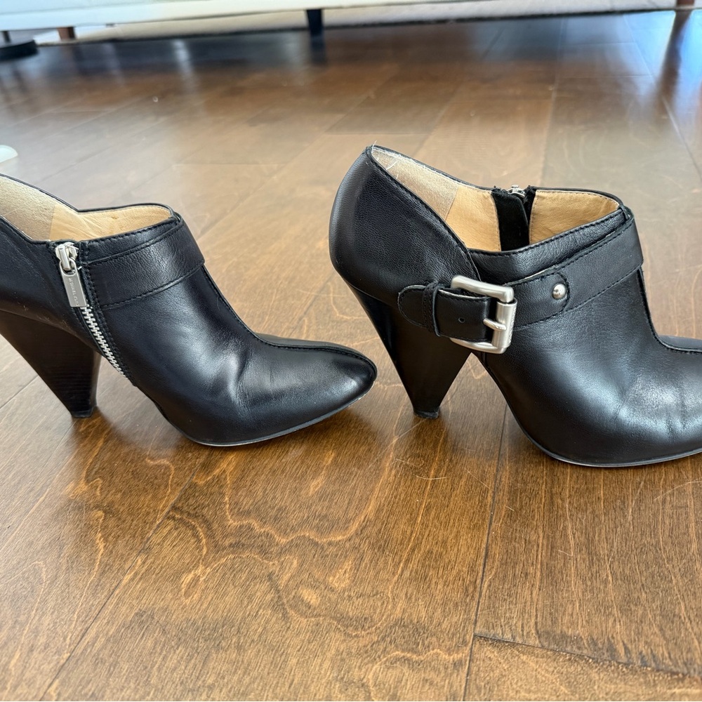 MICHAEL Kors Black Leather Ankle Boots